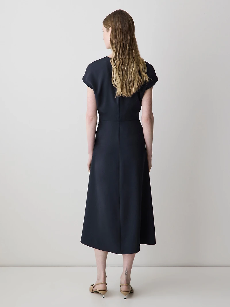 Robe Midi en Sergé à Manches Très Courtes et Col V