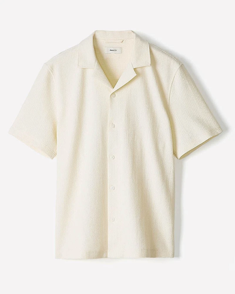 Chemise Texturée à Manches Courtes et Col Camp