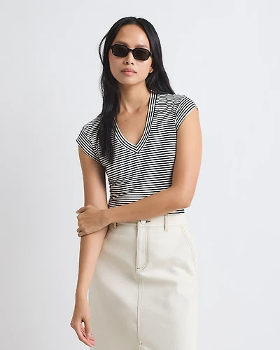 T-Shirt Classique à Manches Courtes et Col V