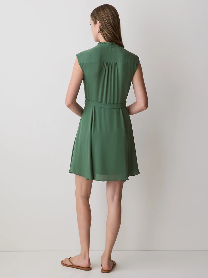 Ribe Courte Boutonnée Sans Manches à Col Montant