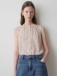Sleeveless Buttoned-Down Blouse
