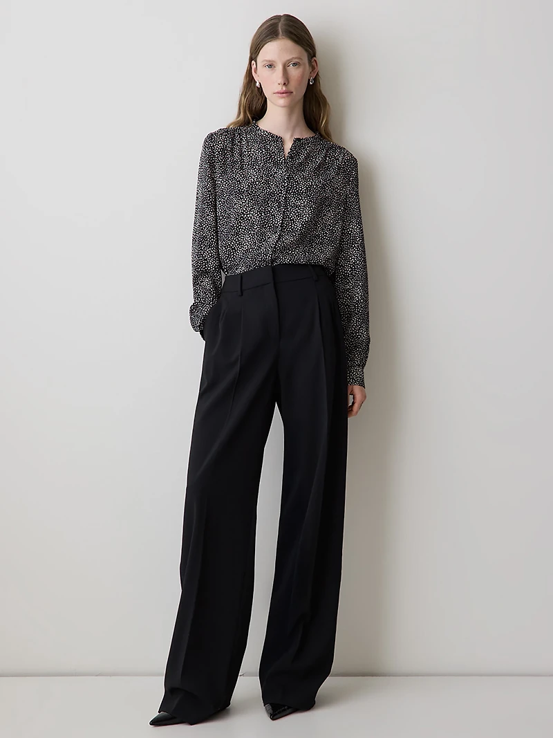 Silky Crepe Long-Sleeve Buttoned-Down Blouse