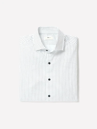 Slim-Fit Dress Shirt With Micro Geometric Pattern