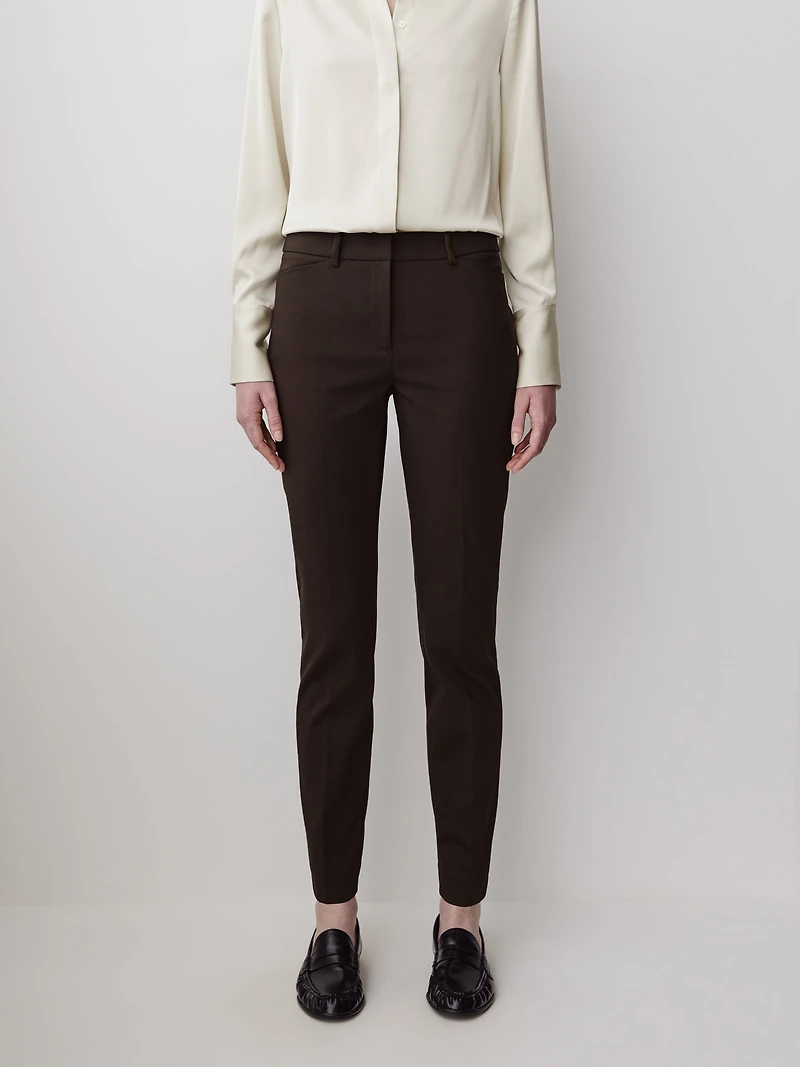 Limitless Mid-Rise Slim-Leg Signature Pant