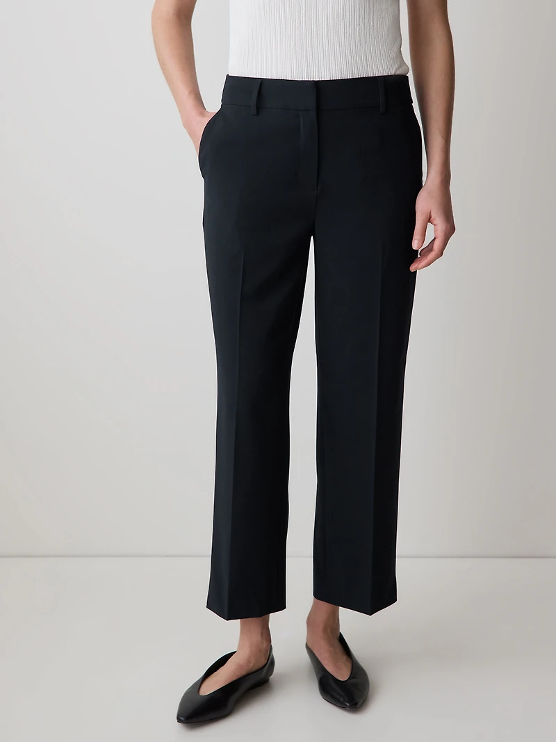 Pantalon Court à Taille Mi-Haute et Jambe Droite