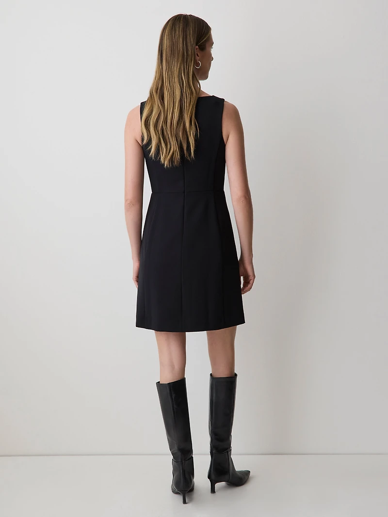 Robe Courte Sans Manches à Col Bateau