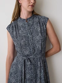 Ribe Courte Boutonnée Sans Manches à Col Montant