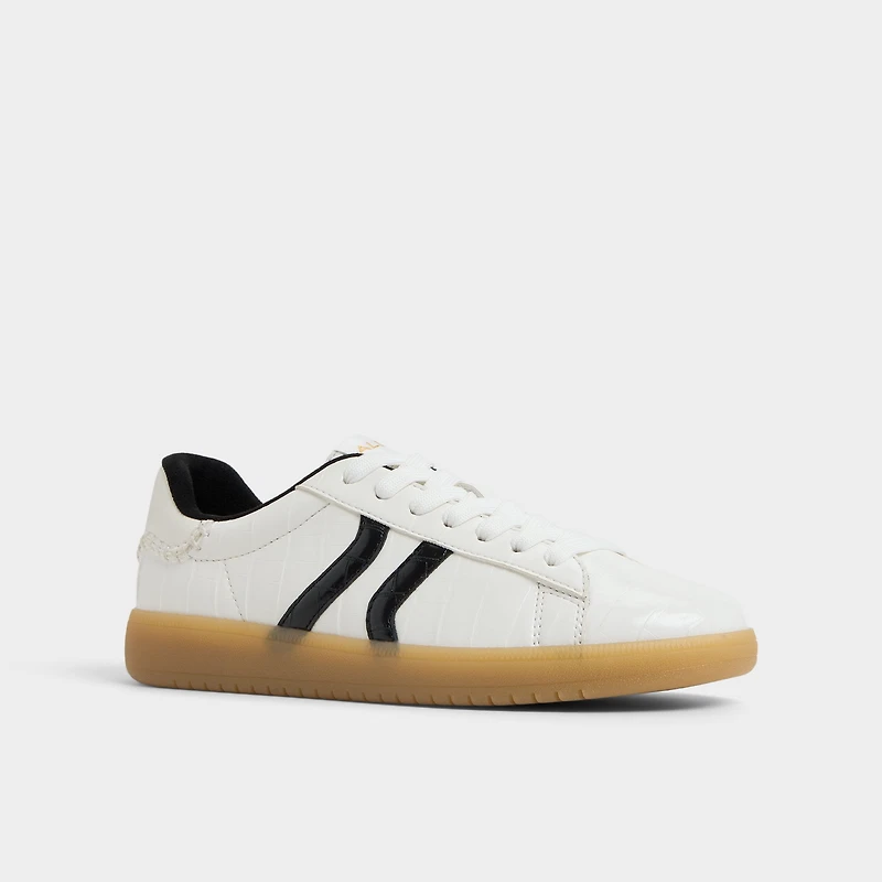 Chicsneaker2