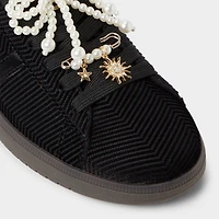 Chicsneaker2