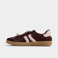 Chicsneaker2