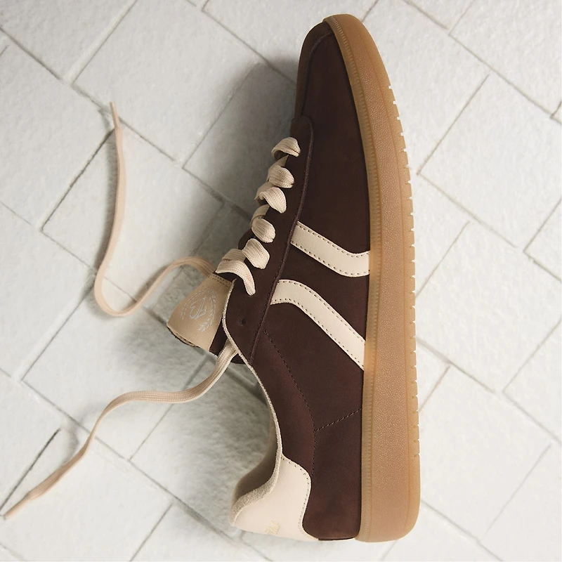 Chicsneaker2