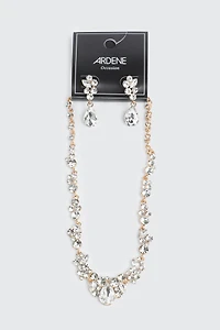 Ensemble collier et boucles d'oreilles à fleurs