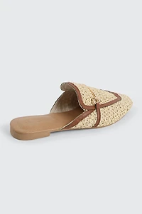 Mules flâneurs en raphia