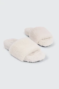 Pantouffles en fausse fourrure bouclée