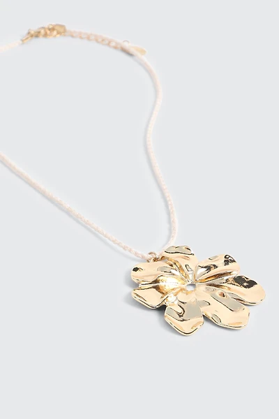 Collier pendentif à cordon tressé