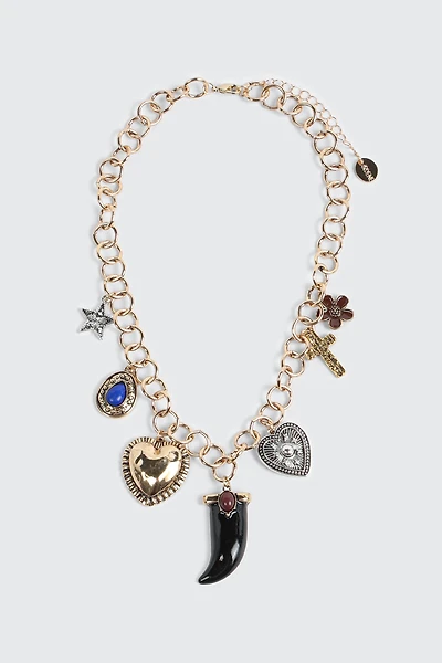 Collier à breloques multiples