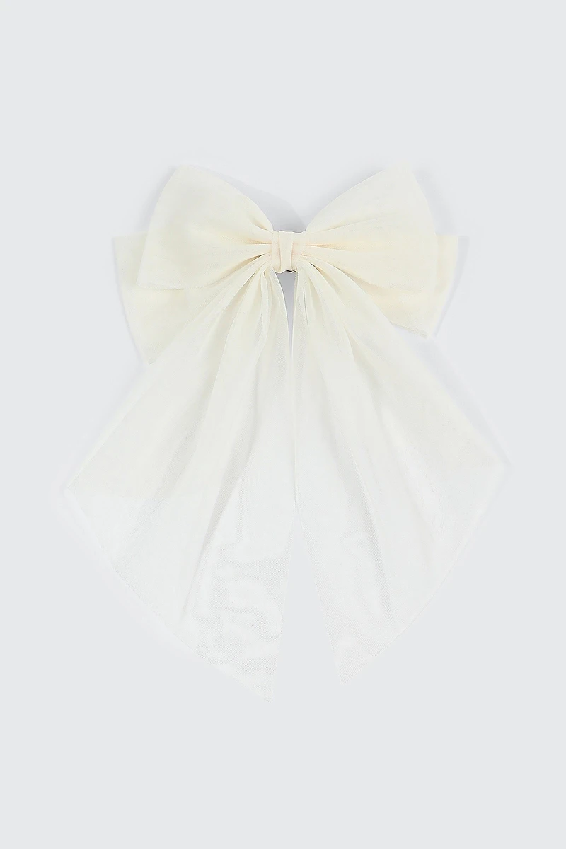 Barrette boucle en tulle surdimensionnée