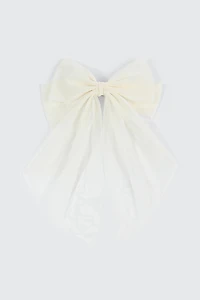 Barrette boucle en tulle surdimensionnée