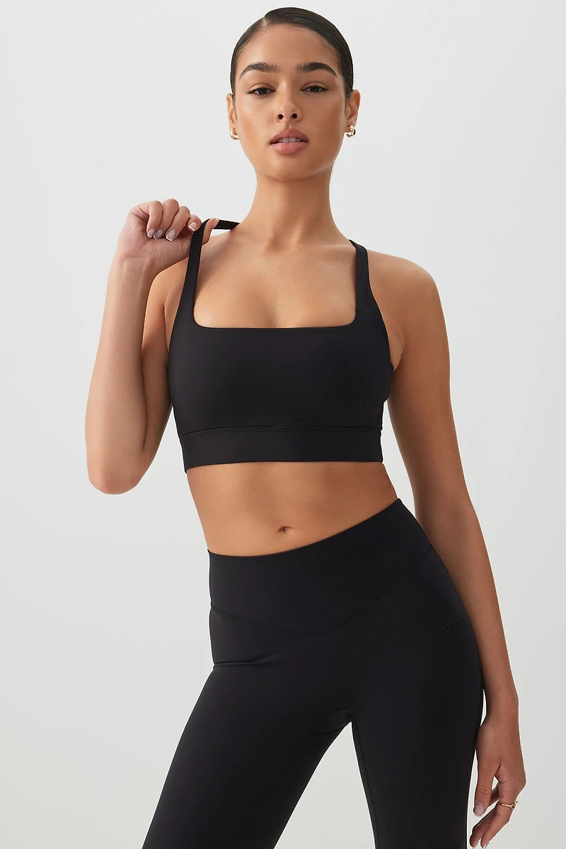 camactive™ Criss Cross Back Medium Support Bra