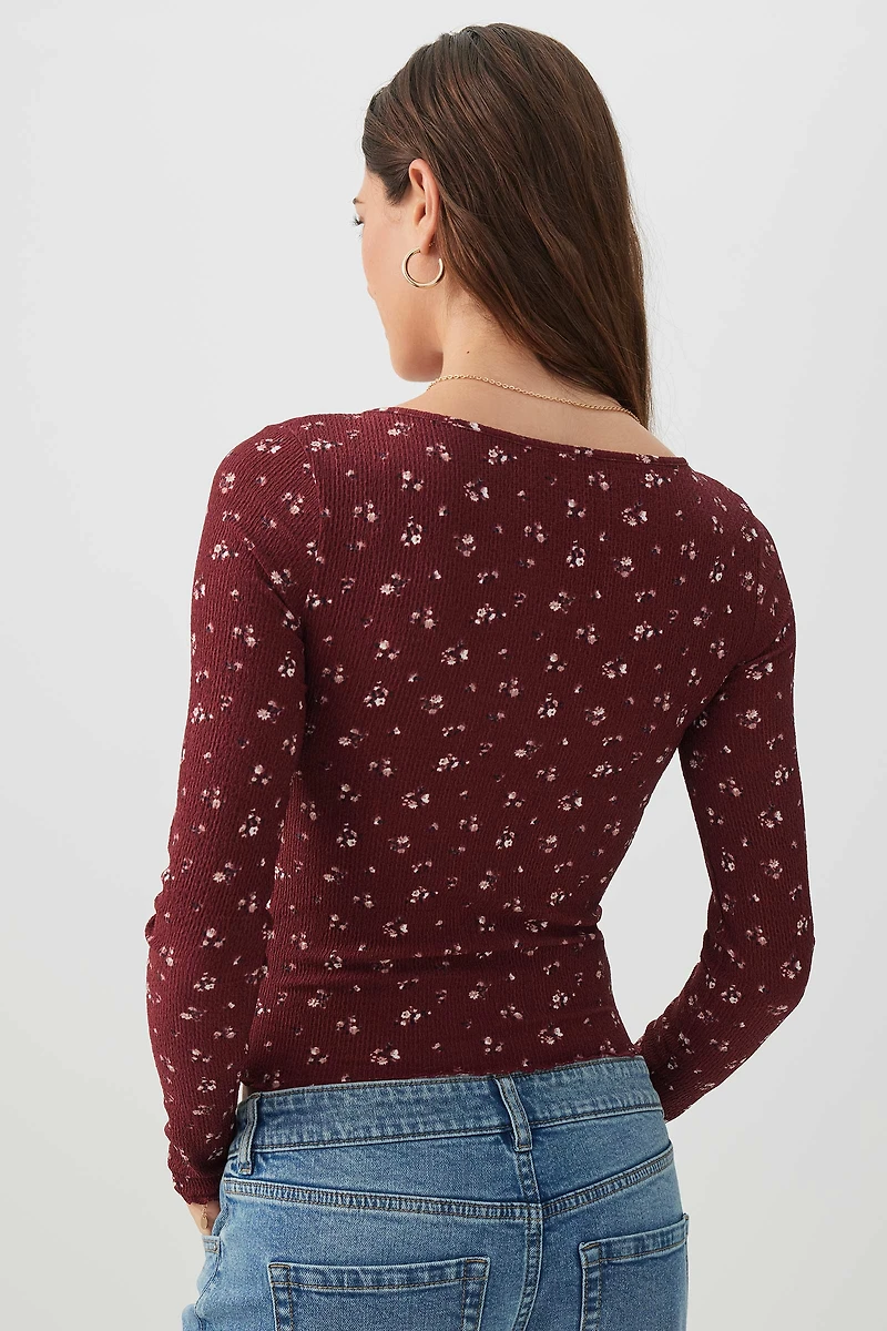 T-shirt à col V et manches longues fleuri