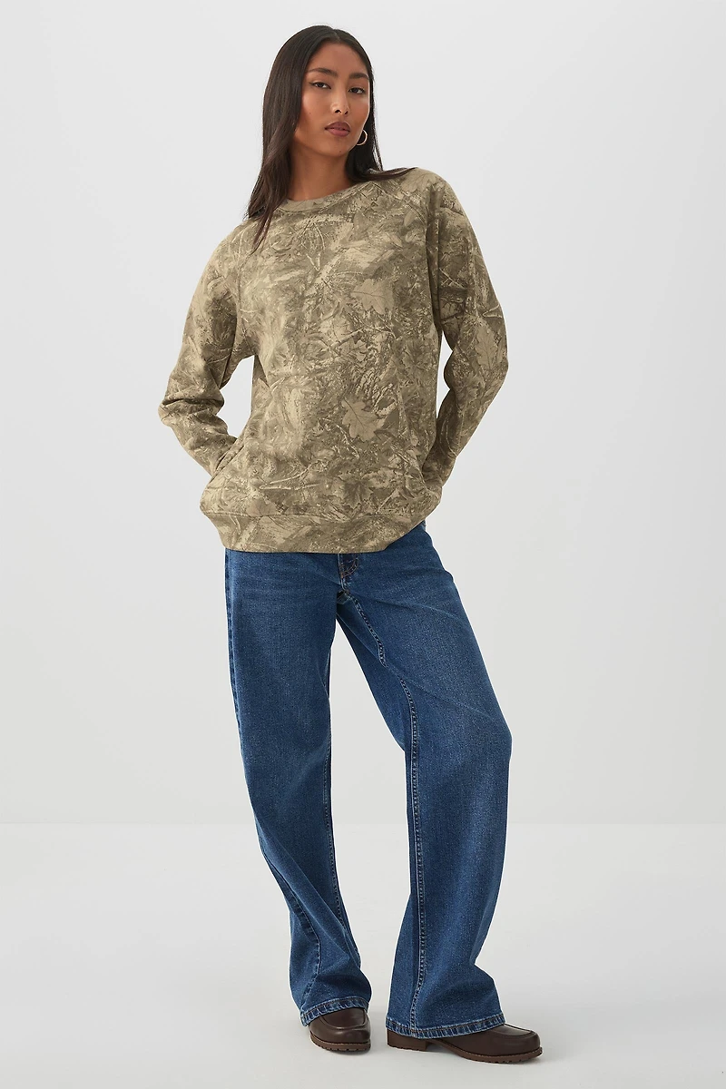 Printed Raglan Crew Neck Sweatshirt