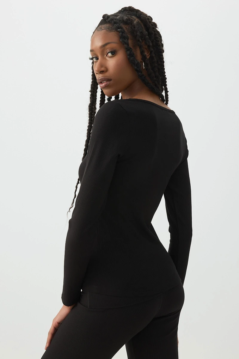 Stretch Rib Scoop Neck Long Sleeve Top