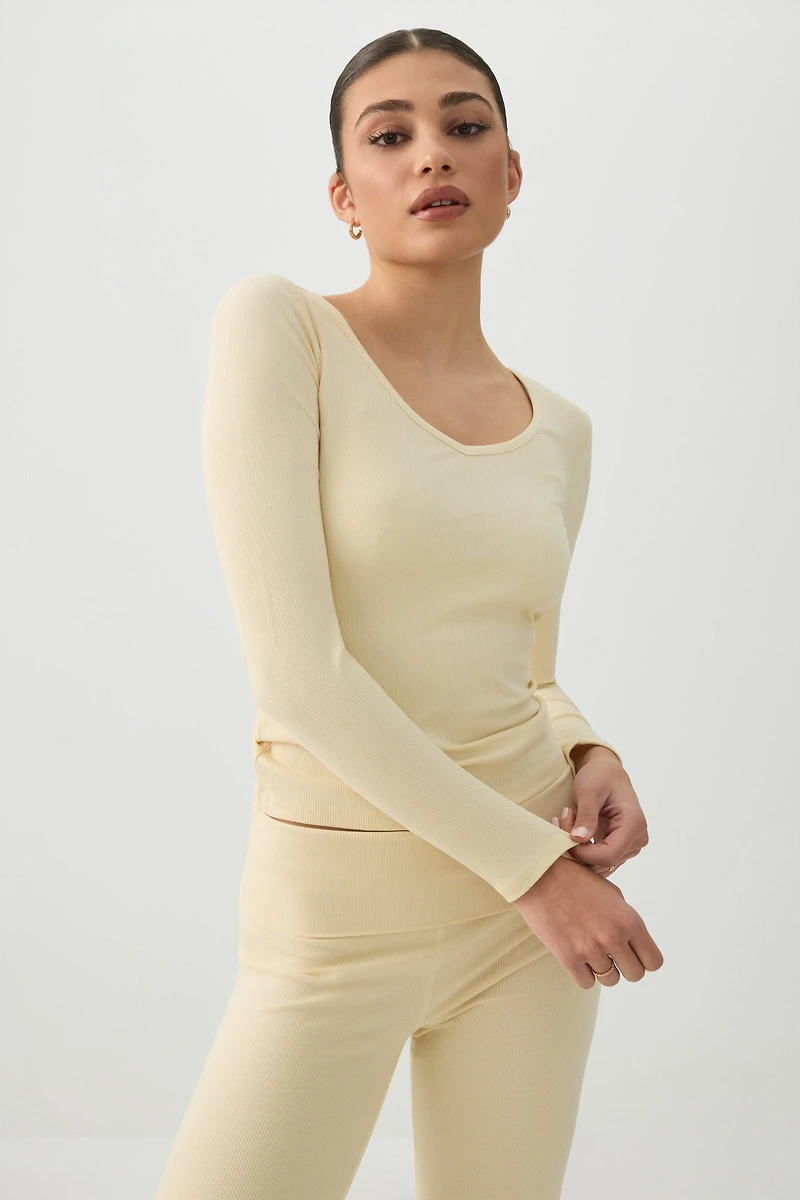 Stretch Rib Scoop Neck Long Sleeve Top