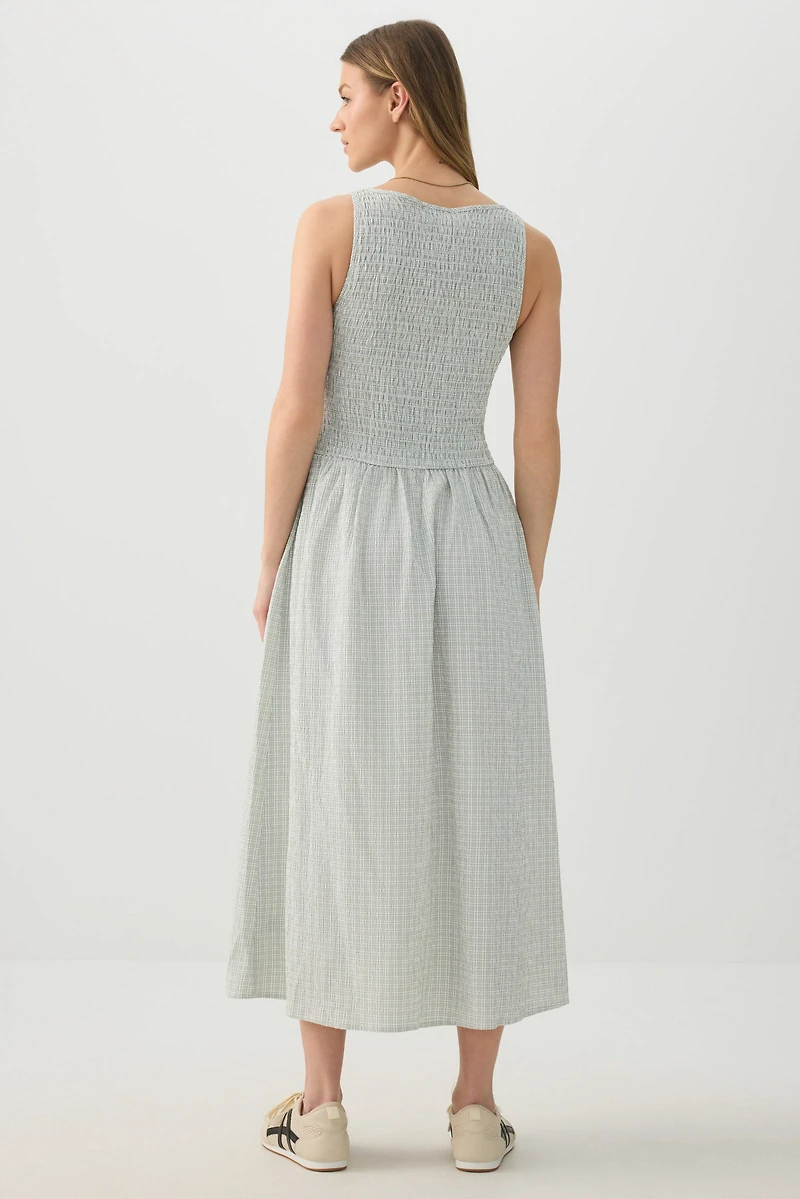 Robe midi smockée à col ras-du-cou