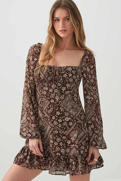 Robe courte à manches longues en mousseline