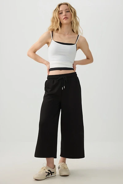 Wide Leg Pull On Capris