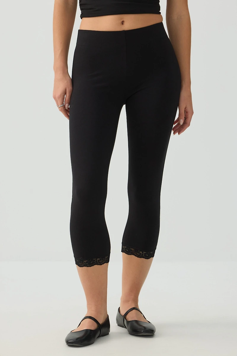 Legging 3/4 à bordure en dentelle