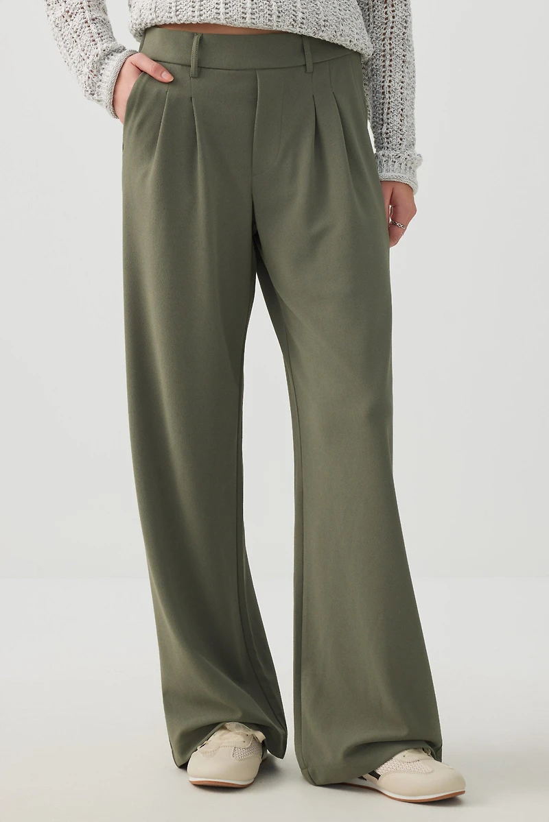 Pleated Pull On Wide Leg Trouser