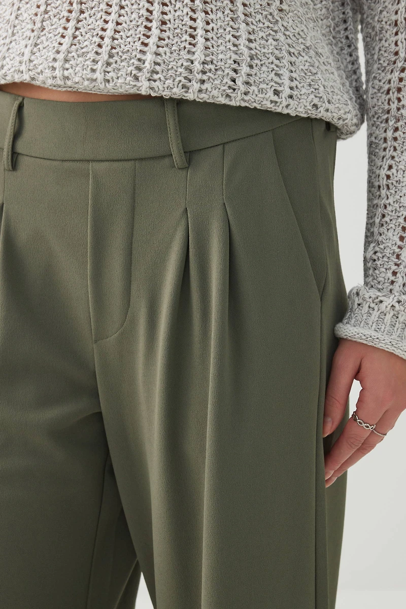 Pleated Pull On Wide Leg Trouser