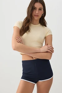 Short très doux à liséré contrastant