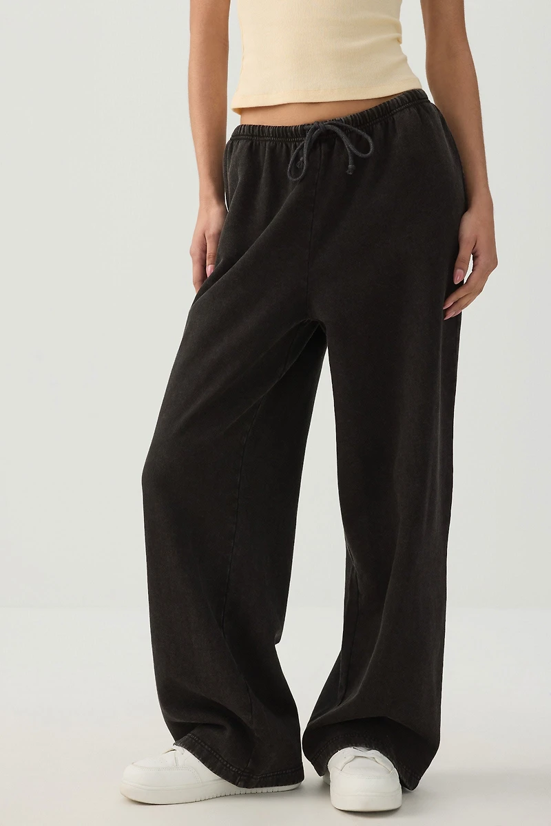 Washed Wide Leg Sweatpant