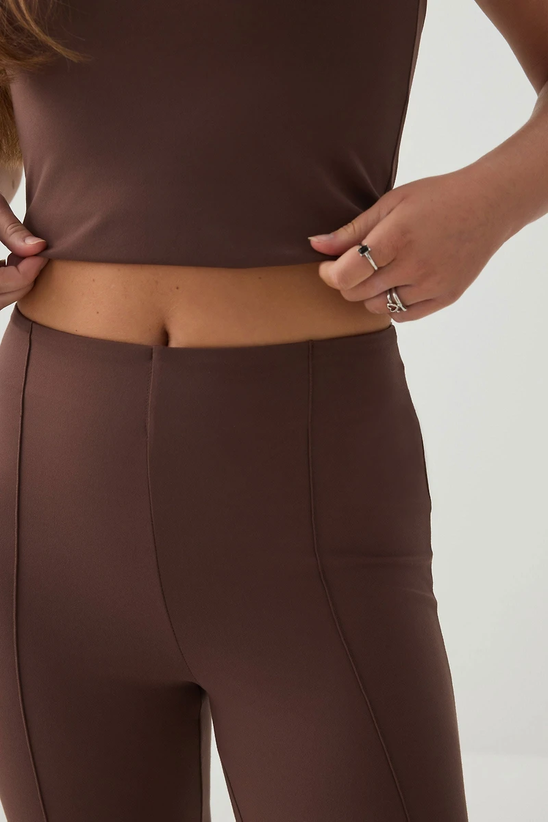 Knit Flare Leggings with Pintuck