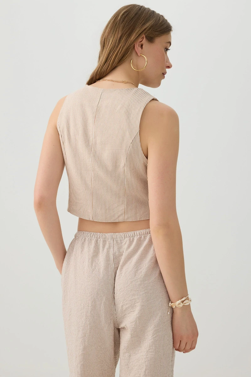 Veste courte sans manches