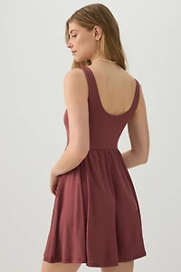 La robe virale courte