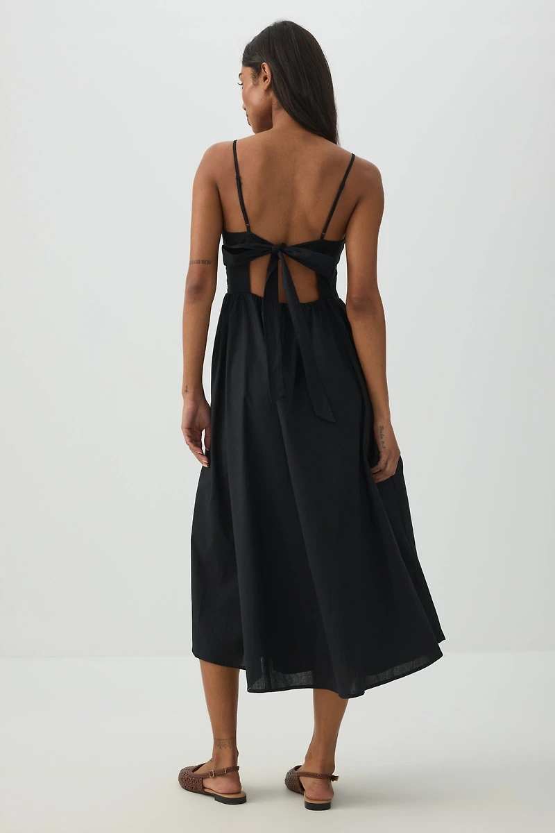 Robe midi à encolure cœur en popeline