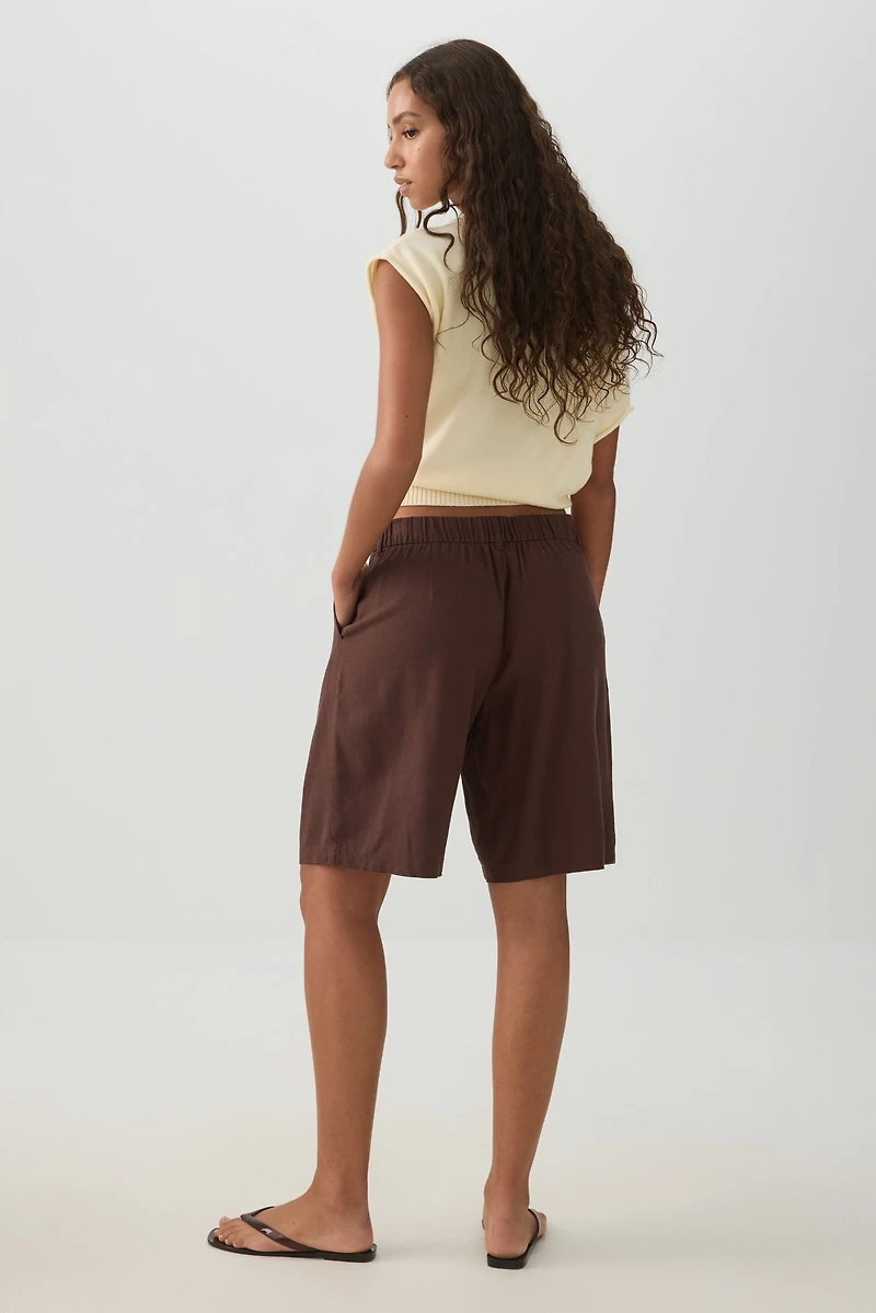 Linen Blend Mid Rise Bermuda Shorts