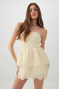 Robe mini smockée broderie anglaise