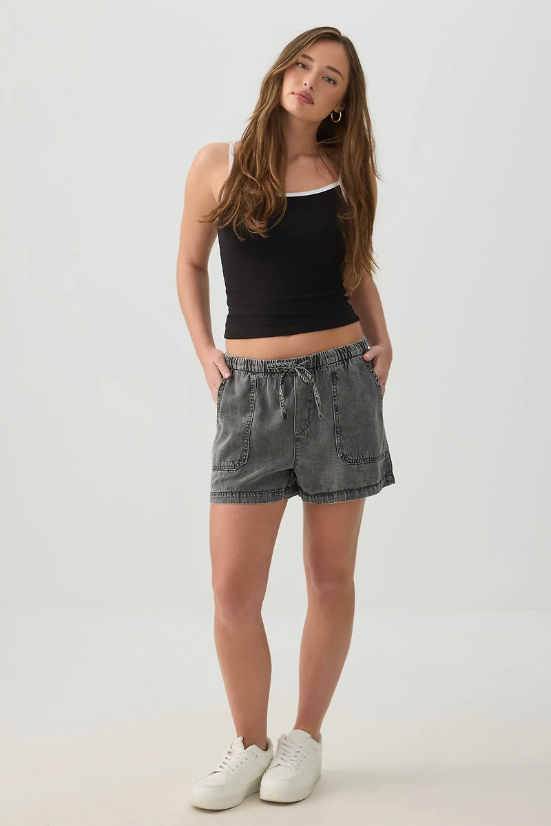 Short taille mi-haute en denim à poches plaquées