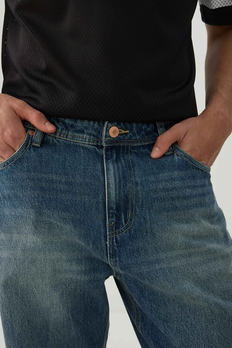 Loose Fit Jean
