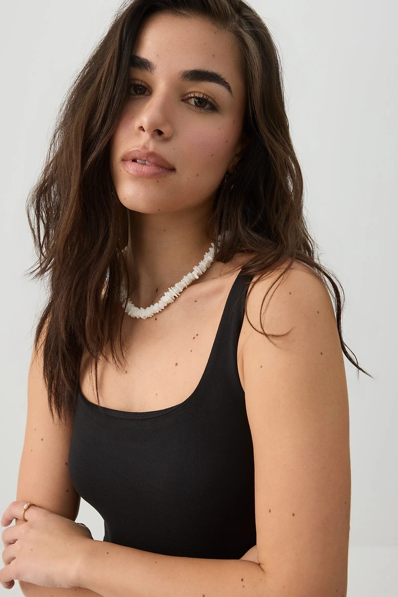 Robe midi moulante