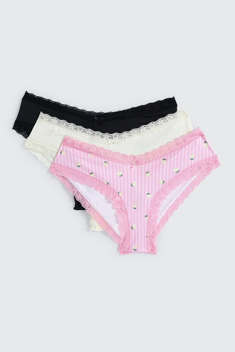 3 culottes brésiliennes bordées de dentelle