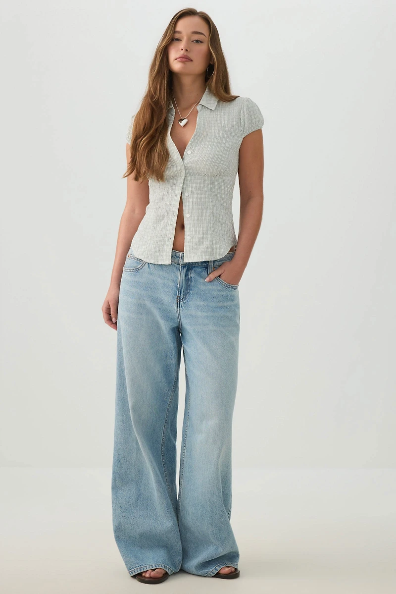Short Sleeve Fitted Blouse