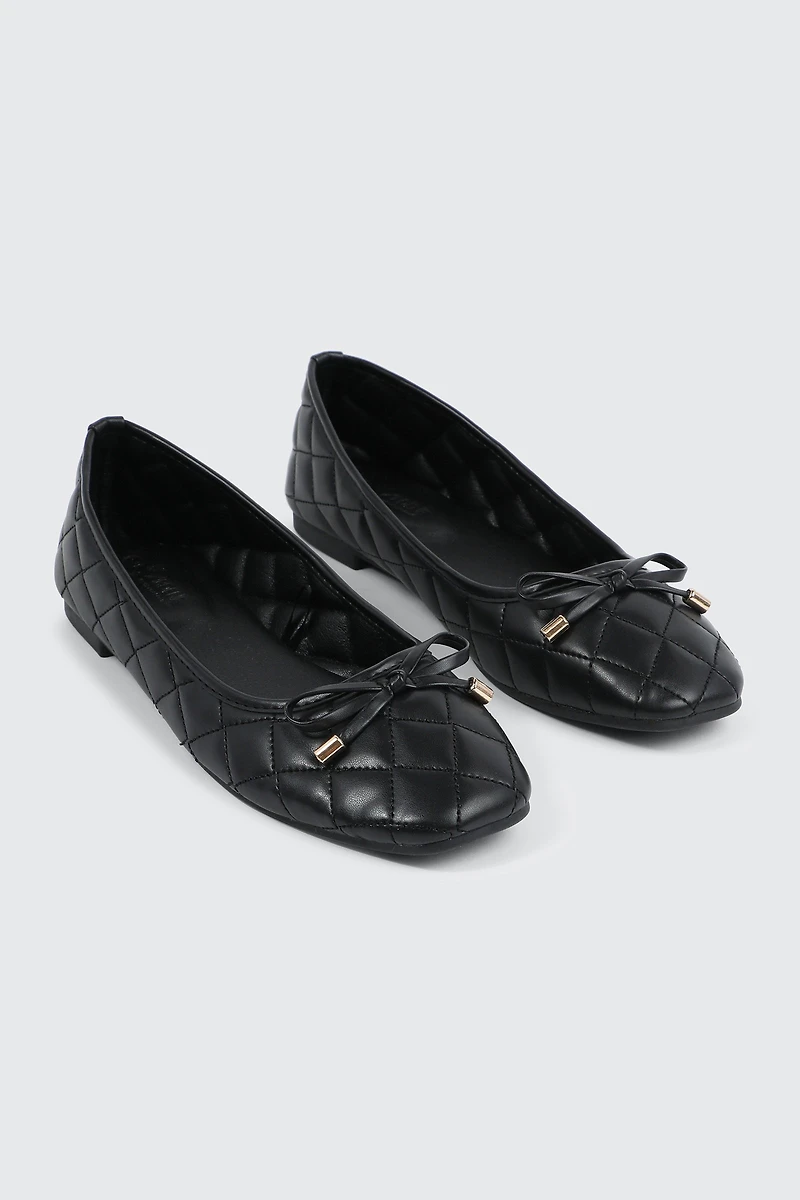 Quilted Square Toe Ballet Flats