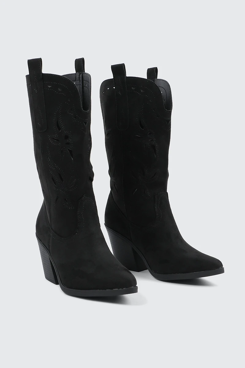 Bottes de cowboy à fleurs découpées