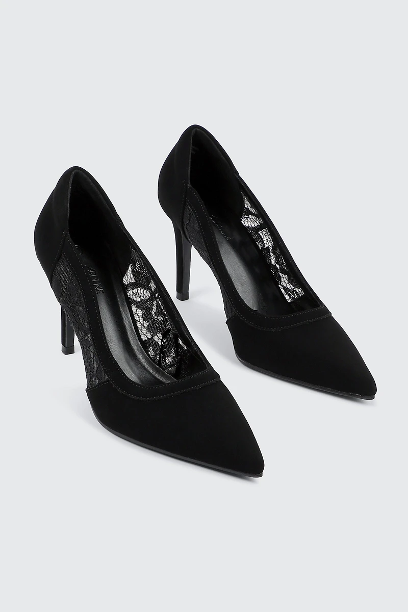 Escarpins en faux suède et dentelle