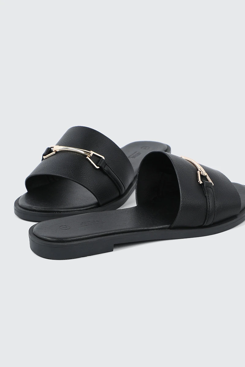 Metallic Ornament Flat Sandals
